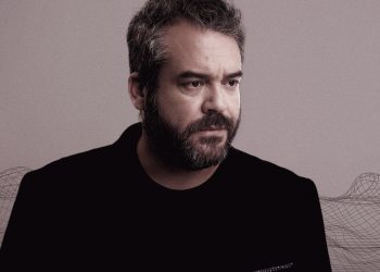 McNEAL Πυγμαλίων Δαδακαρίδης Θέατρο ΝΕΟΣ Ακάδημος - 2