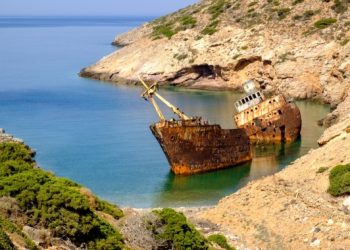 Αμοργός Το γαλάζιο διαμάντι των Κυκλάδων-2