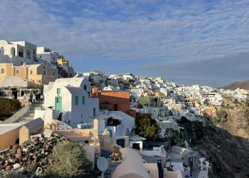 Μυσταγωγία Πάσχα στο λευκό και το γαλάζιο Σαντορίνη - 2