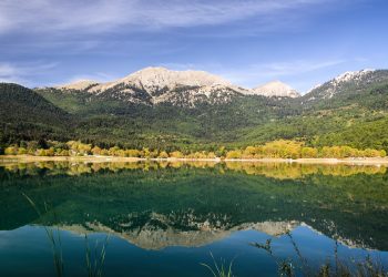 Beautiful,Lake,Doxa,And,Mountain,Zireia,In,Peloponnese,,Greece